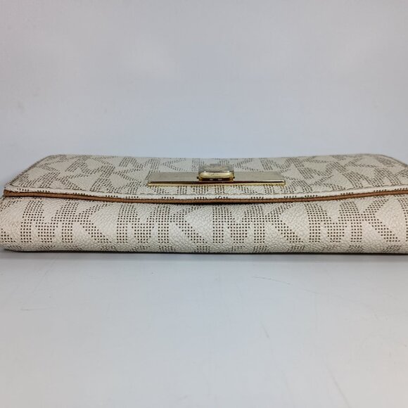 Michael Kors Callie Carryall Monogram Coated Canvas Clutch / Wallet - Picture 5 of 16